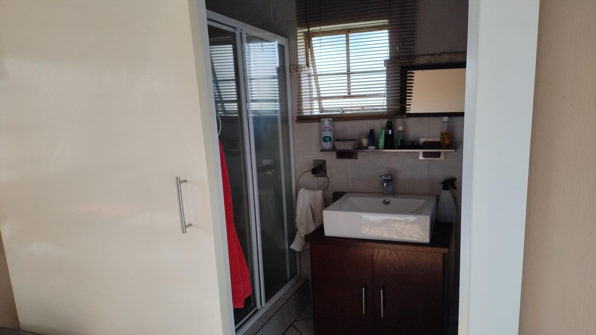 Bathroom 1 of property in Northgate (JHB)