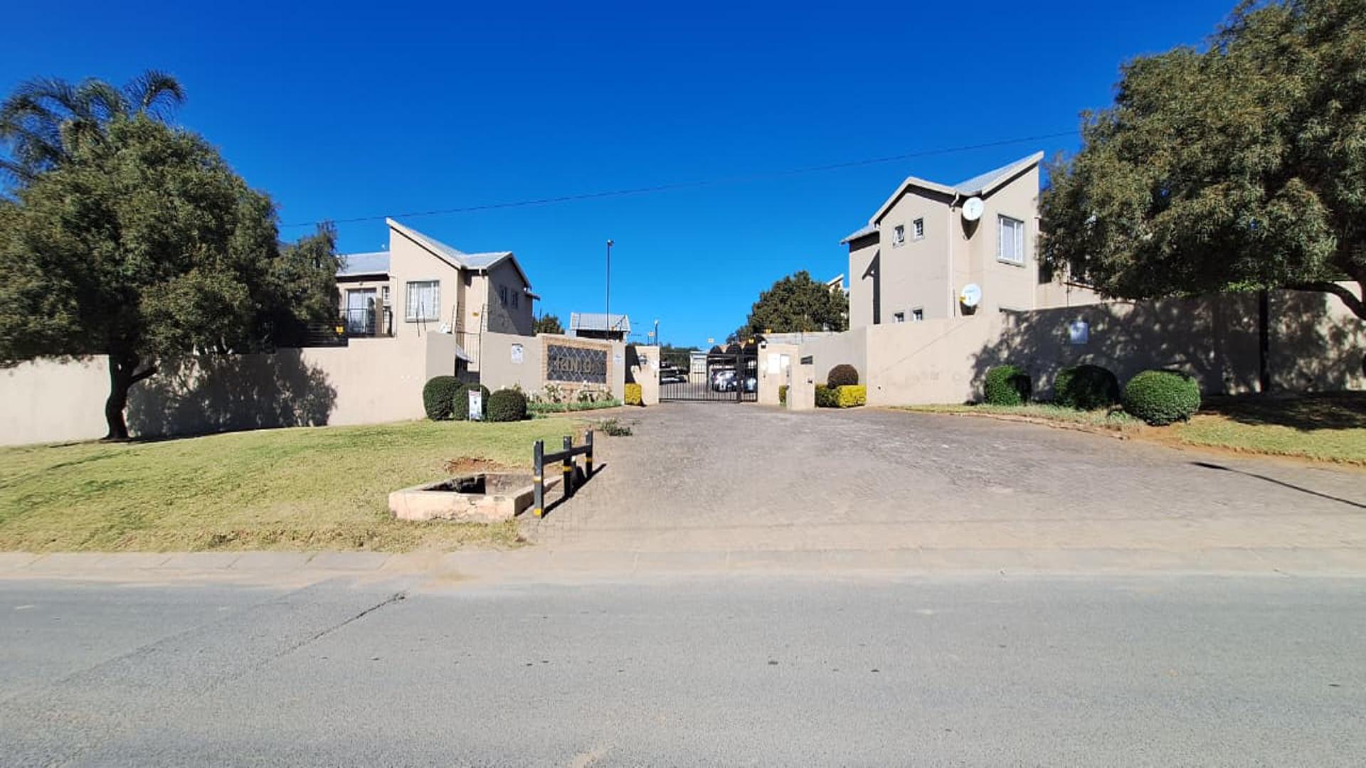 Front View of property in Northgate (JHB)
