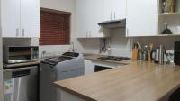 Kitchen - 7 square meters of property in Northgate (JHB)