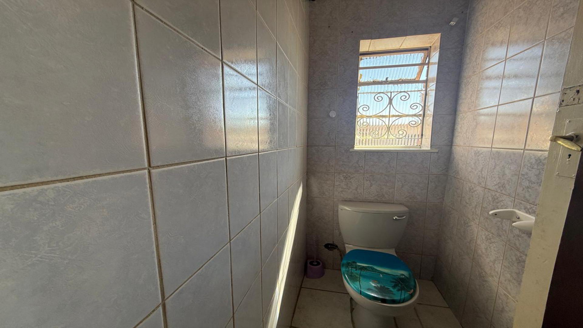 Bathroom 1 of property in South Hills