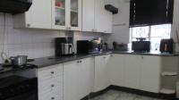Kitchen - 15 square meters of property in South Hills