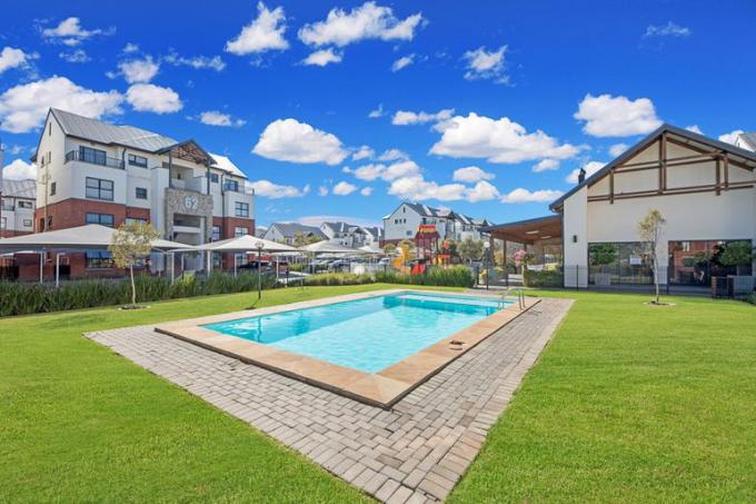 3 Bedroom Apartment for Sale For Sale in Greenstone Hill - MR717699