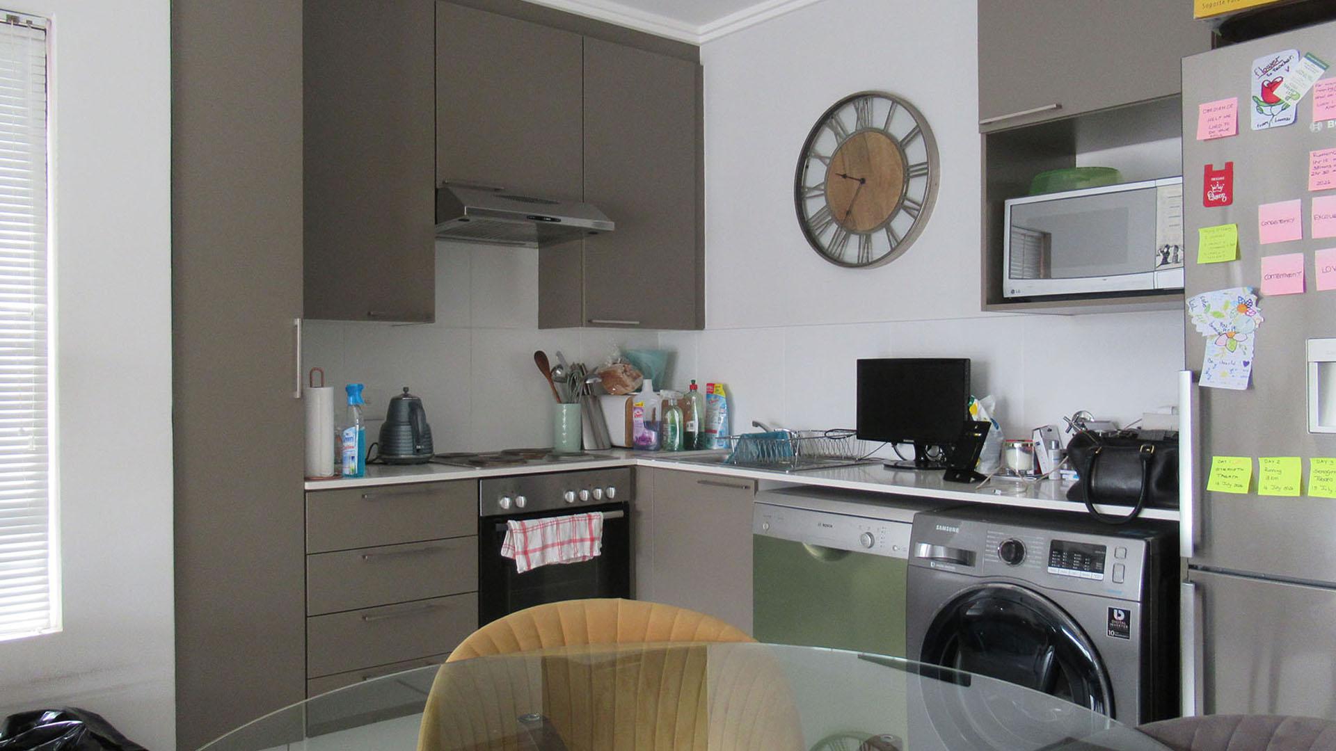 Kitchen - 7 square meters of property in Barbeque Downs