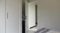 Bed Room 1 - 13 square meters of property in Barbeque Downs