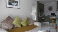 Lounges - 15 square meters of property in Barbeque Downs