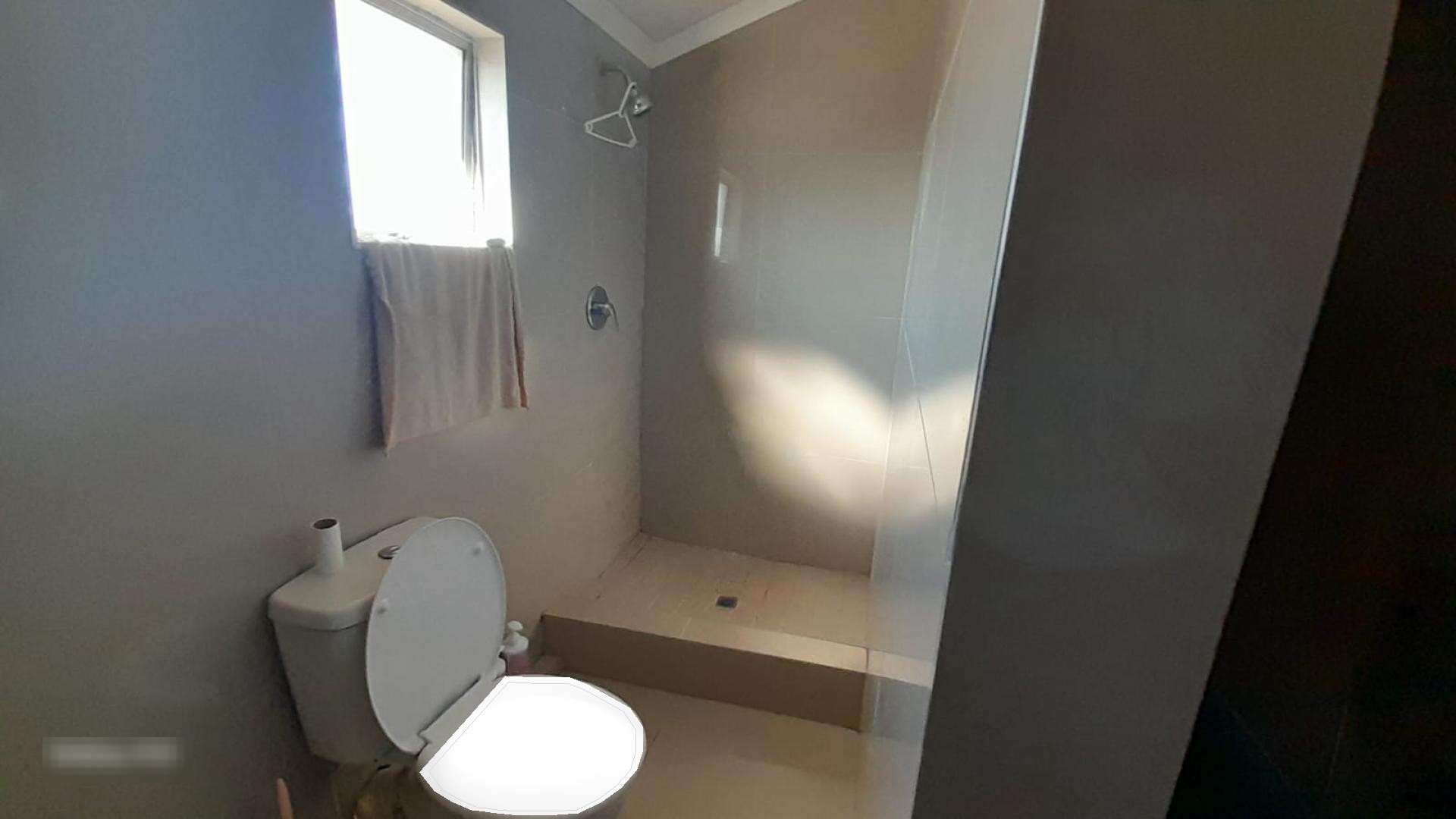 Bathroom 1 of property in Chatsworth - KZN
