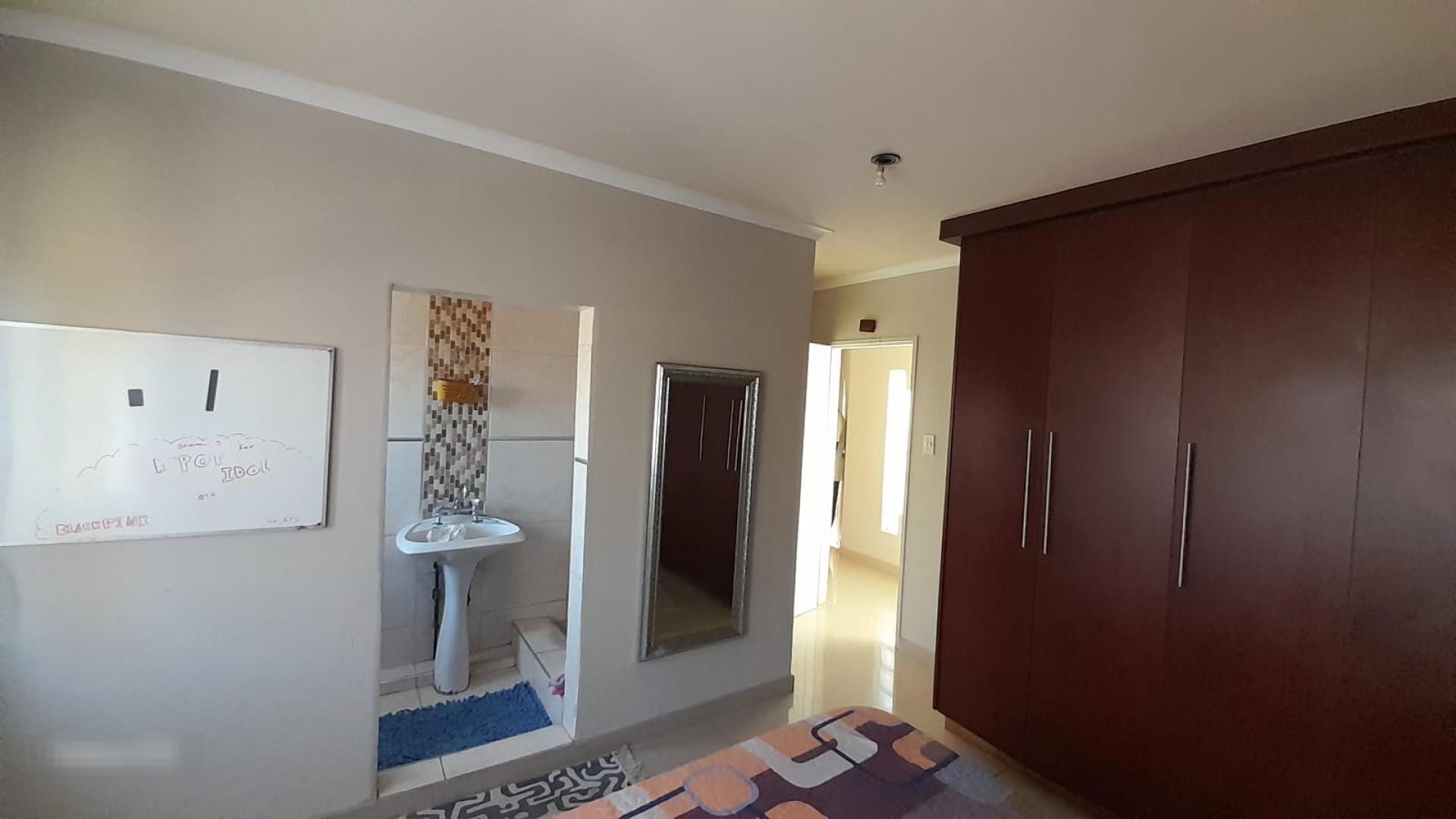 Bed Room 2 of property in Chatsworth - KZN