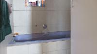 Bathroom 1 - 4 square meters of property in Amorosa