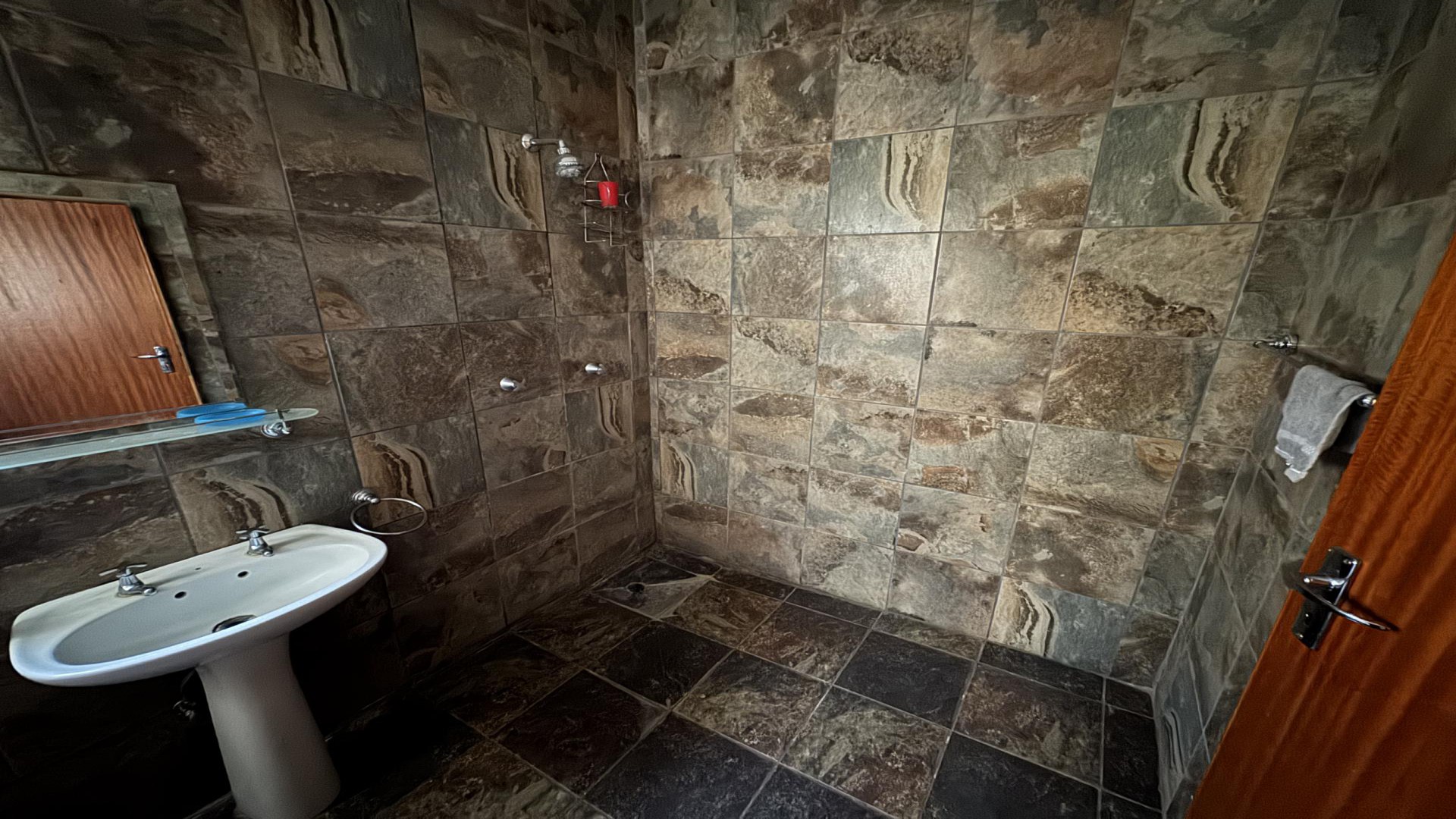 Bathroom 2 of property in Polokwane