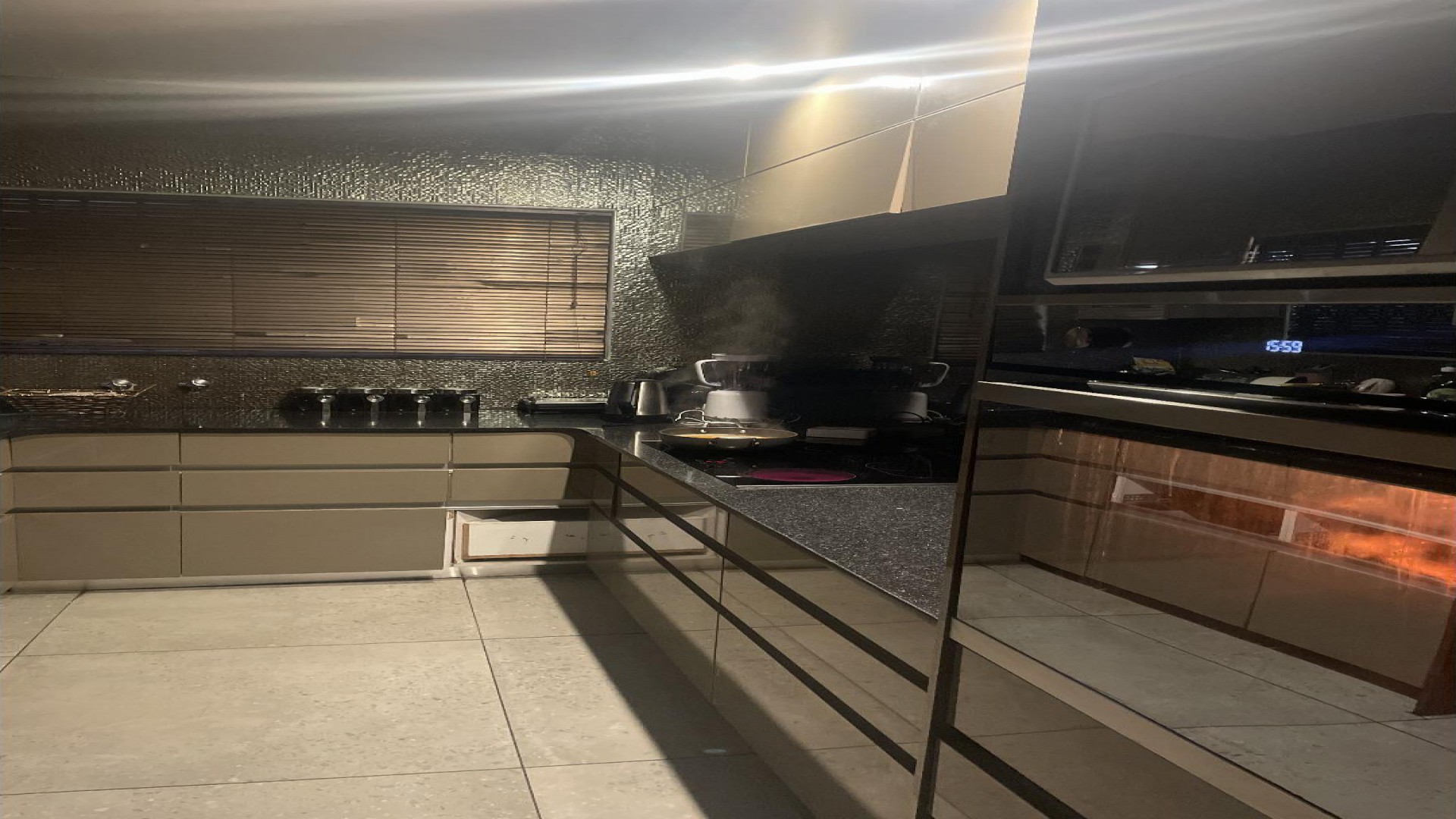 Kitchen of property in Roodebult
