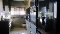 Kitchen - 12 square meters of property in Roodebult