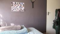 Bed Room 1 - 10 square meters of property in Roodebult