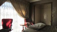 Main Bedroom - 18 square meters of property in Roodebult