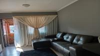 Lounges of property in Alveda