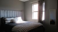 Bed Room 1 - 11 square meters of property in Alveda