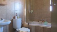 Bathroom 1 - 5 square meters of property in Alveda