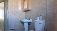Bathroom 1 - 5 square meters of property in Alveda