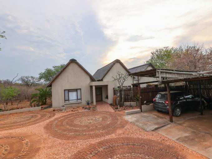 2 Bedroom House to Rent in Hoedspruit - Property to rent - MR717765