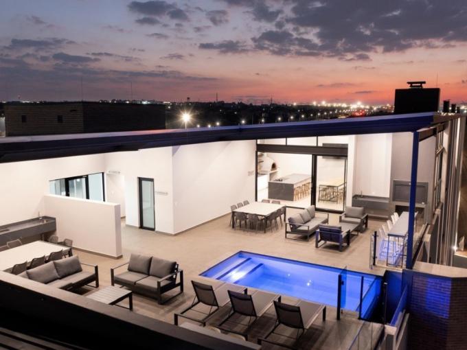 2 Bedroom Apartment to Rent in Midstream Estate - Property to rent - MR717769