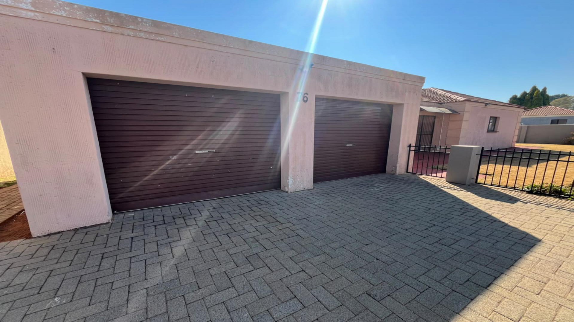 Garage of property in Flamwood