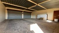 Garage of property in Flamwood
