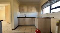 Kitchen of property in Flamwood
