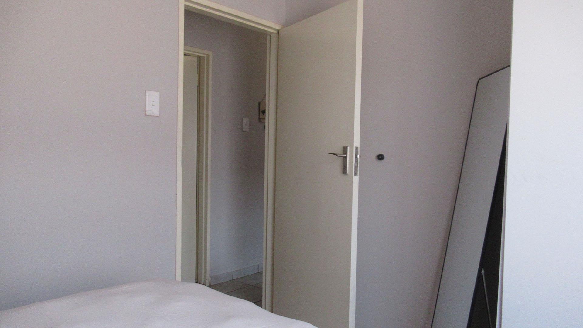 Bed Room 1 - 8 square meters of property in Watervalspruit (Vaal)