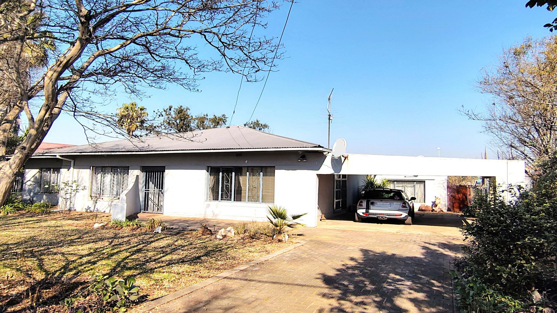 Front View of property in Duncanville
