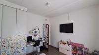 Bed Room 2 - 19 square meters of property in Duncanville
