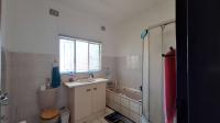 Bathroom 1 - 9 square meters of property in Duncanville