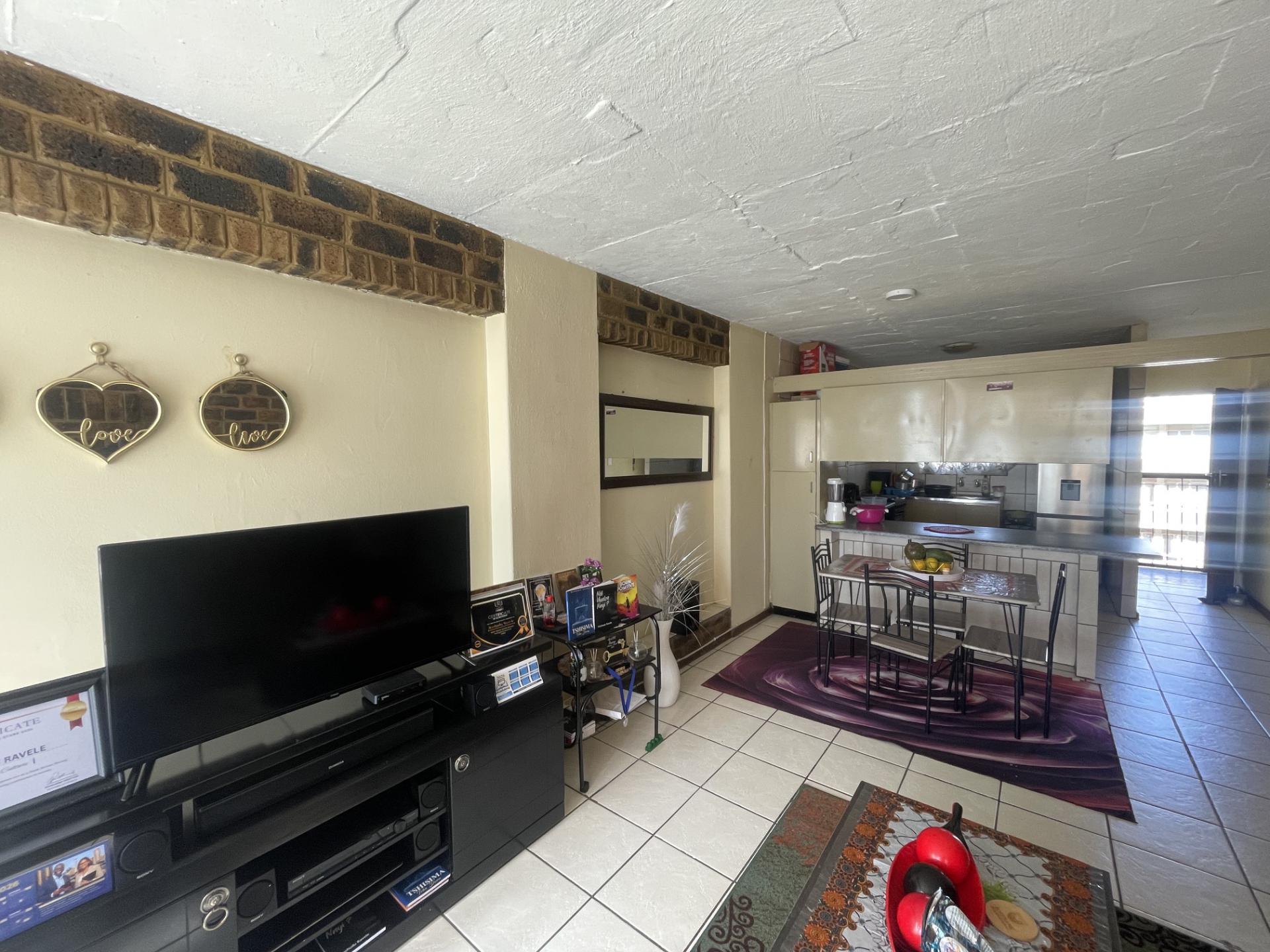  of property in Sunnyside