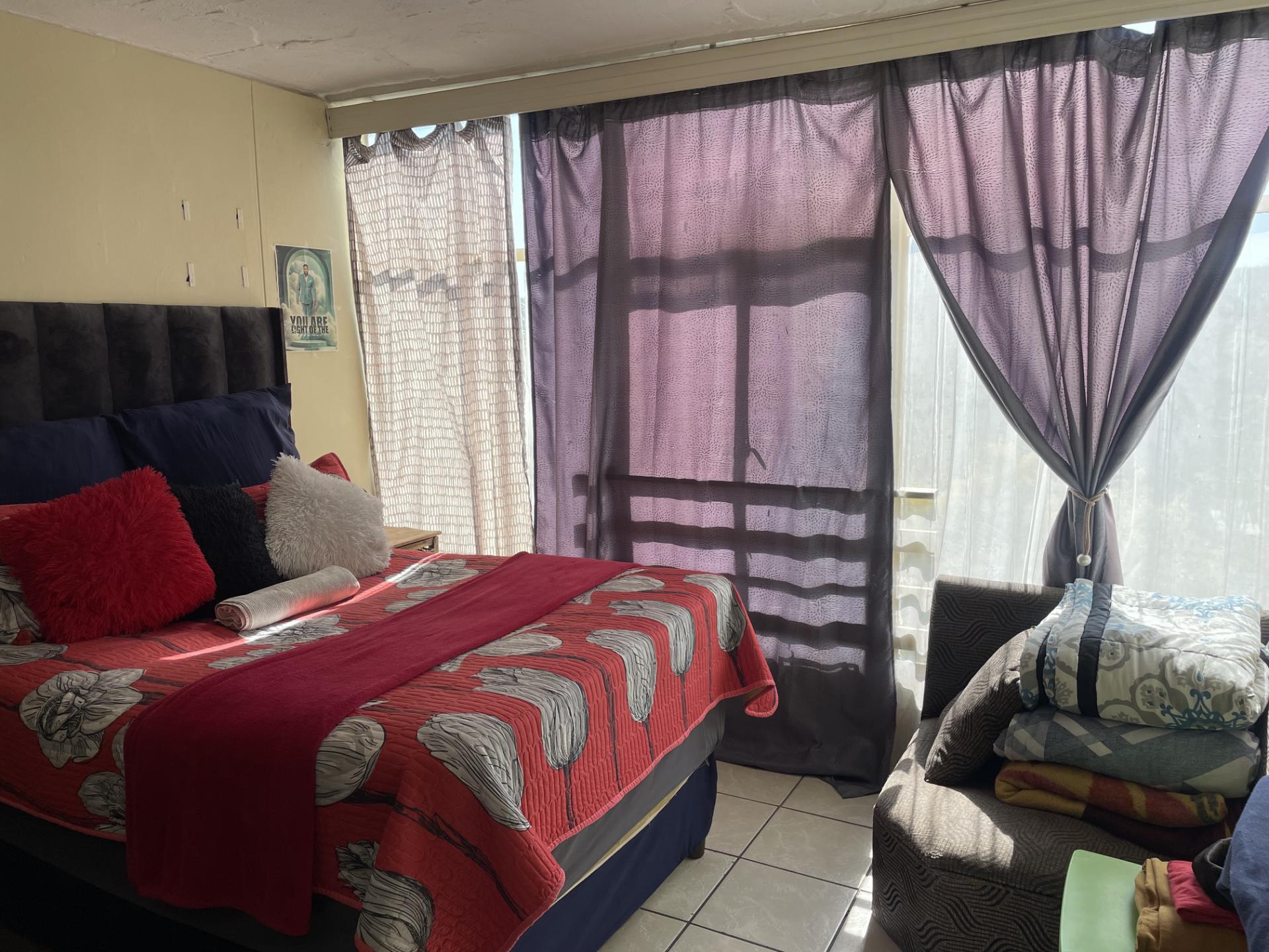  of property in Sunnyside