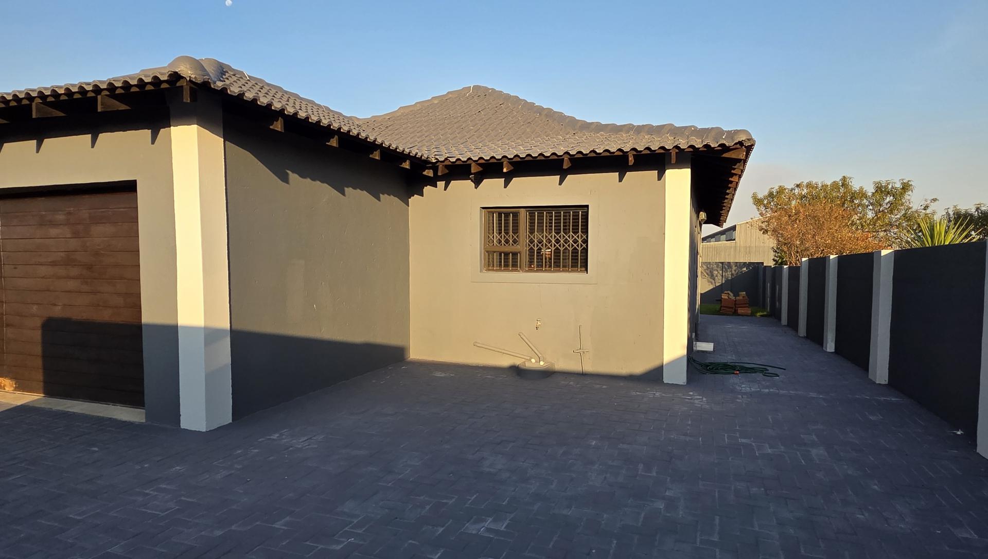  of property in Halfway House