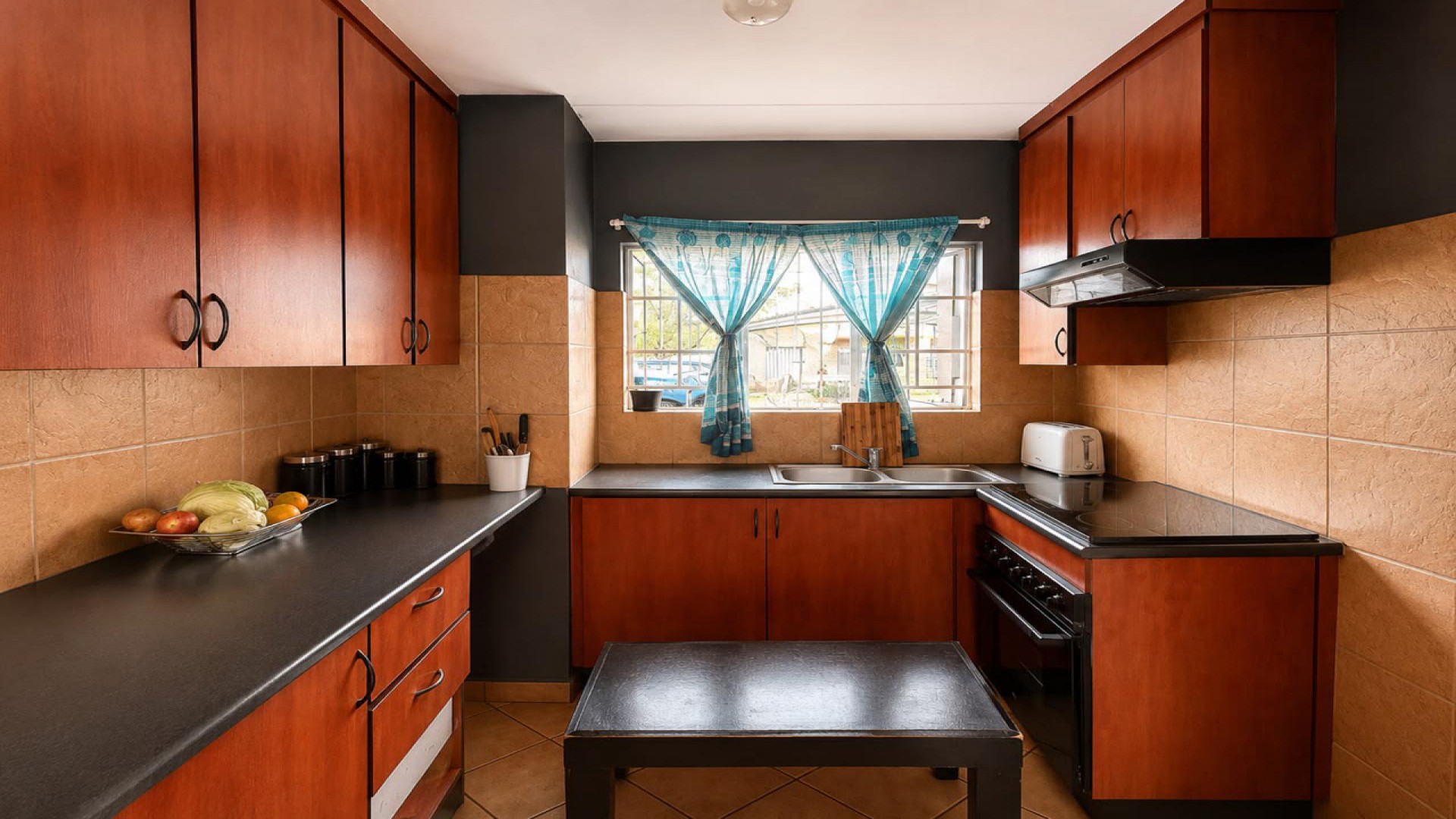 Kitchen of property in Eldorette