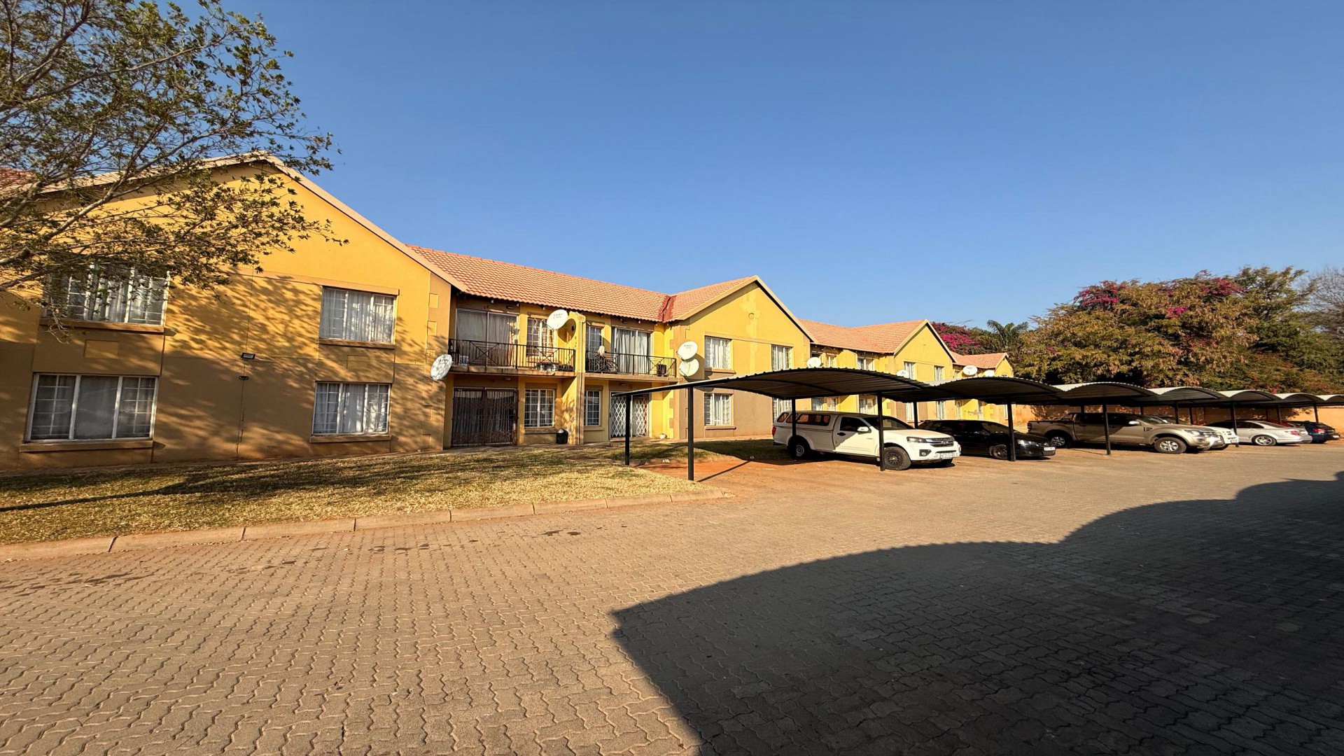 Front View of property in Eldorette