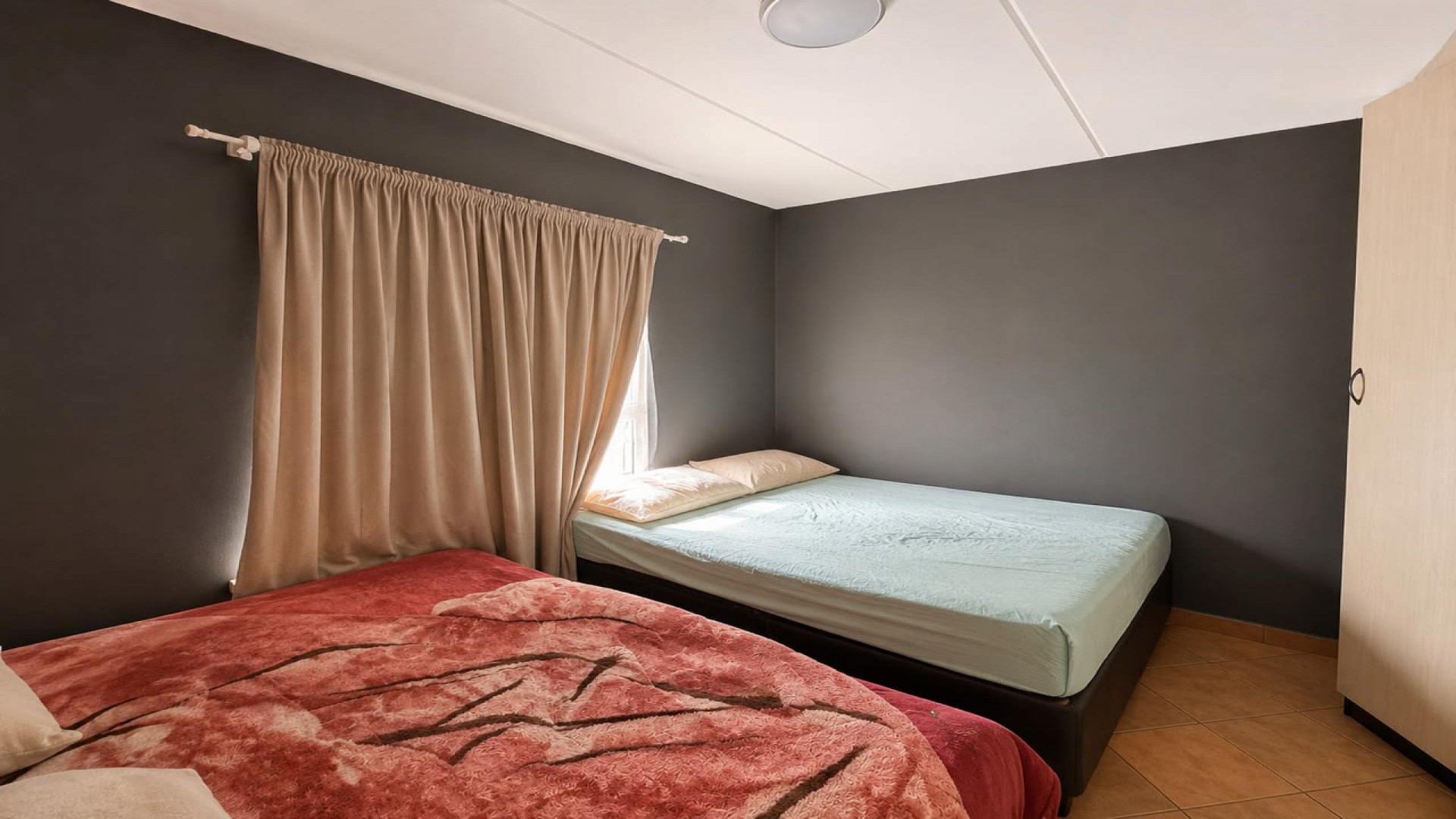 Bed Room 2 of property in Eldorette