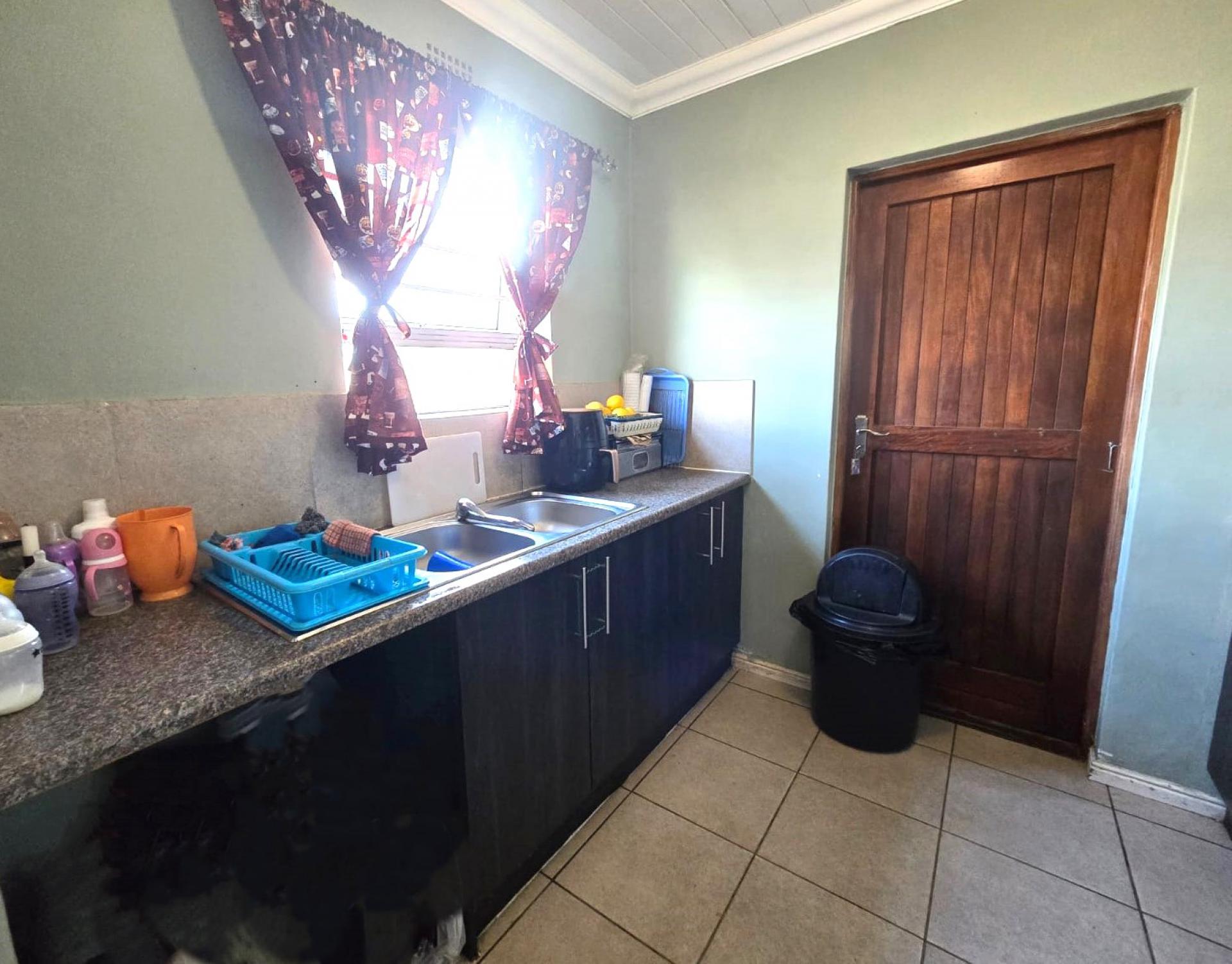  of property in Paarl