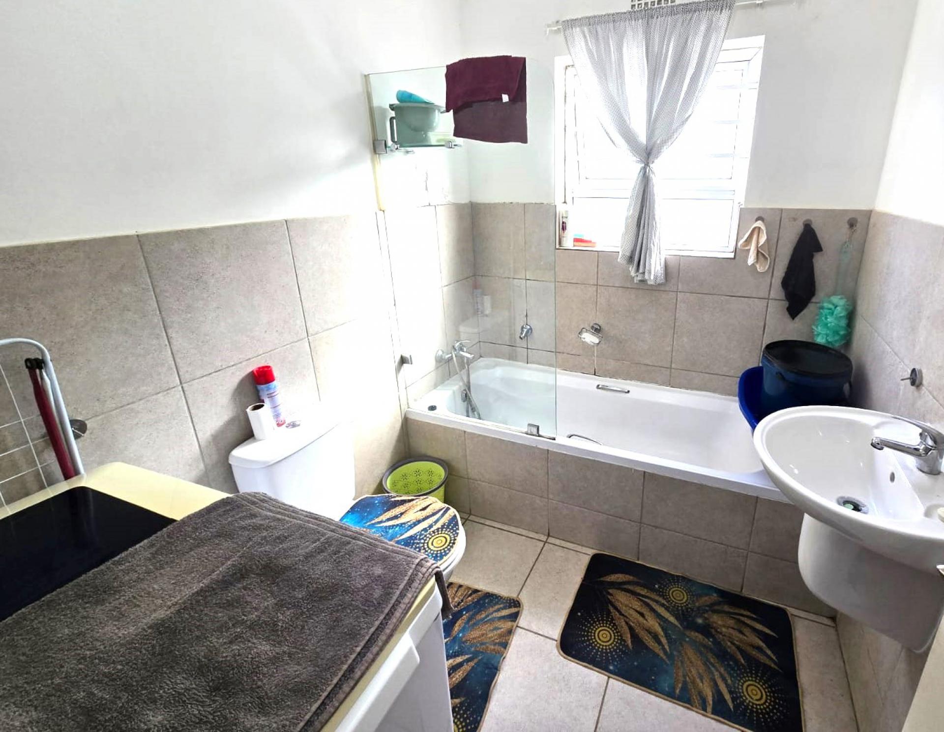  of property in Paarl