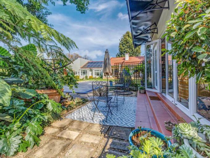 4 Bedroom House for Sale For Sale in Bryanston - MR717863