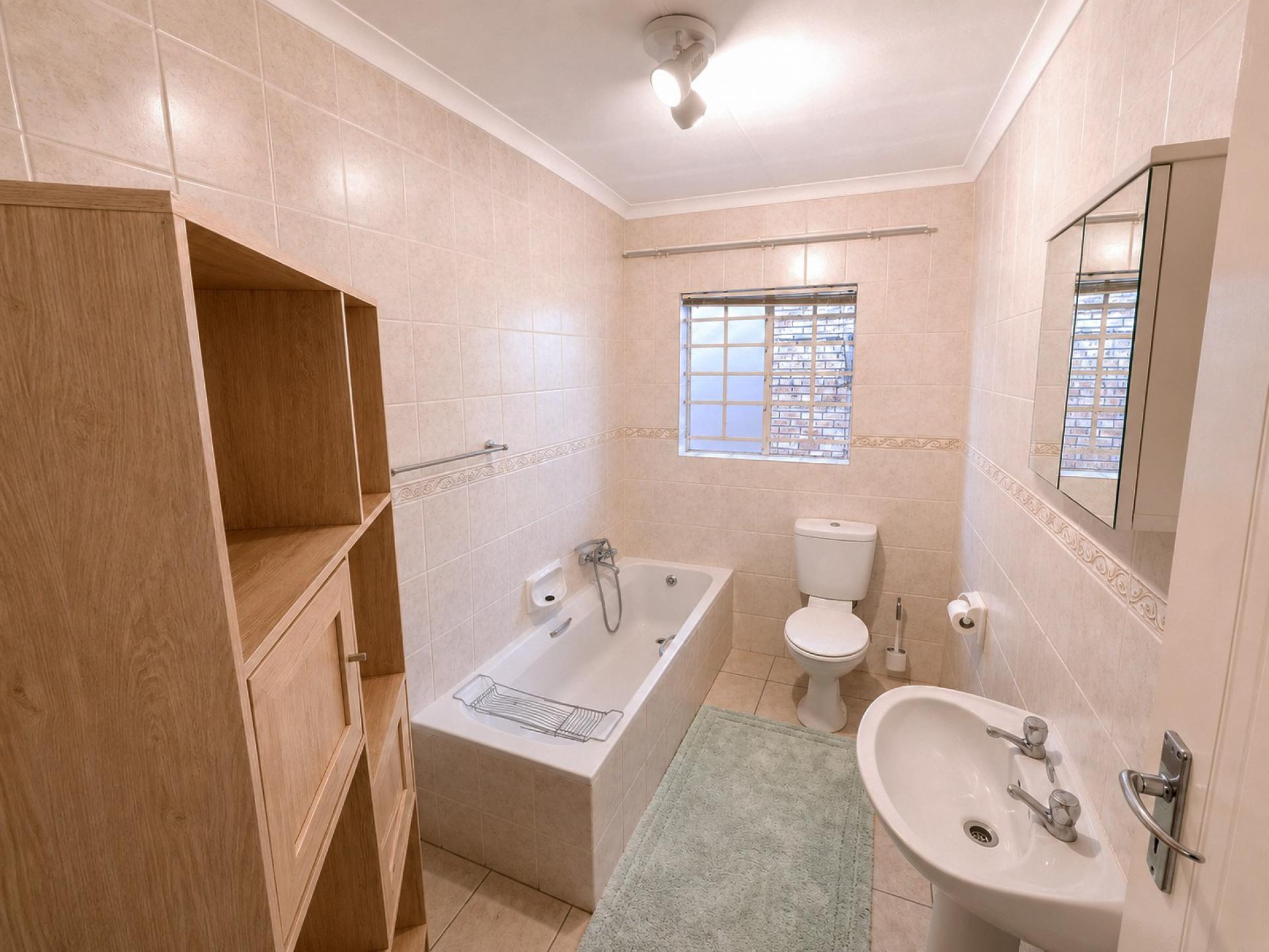  of property in Annlin