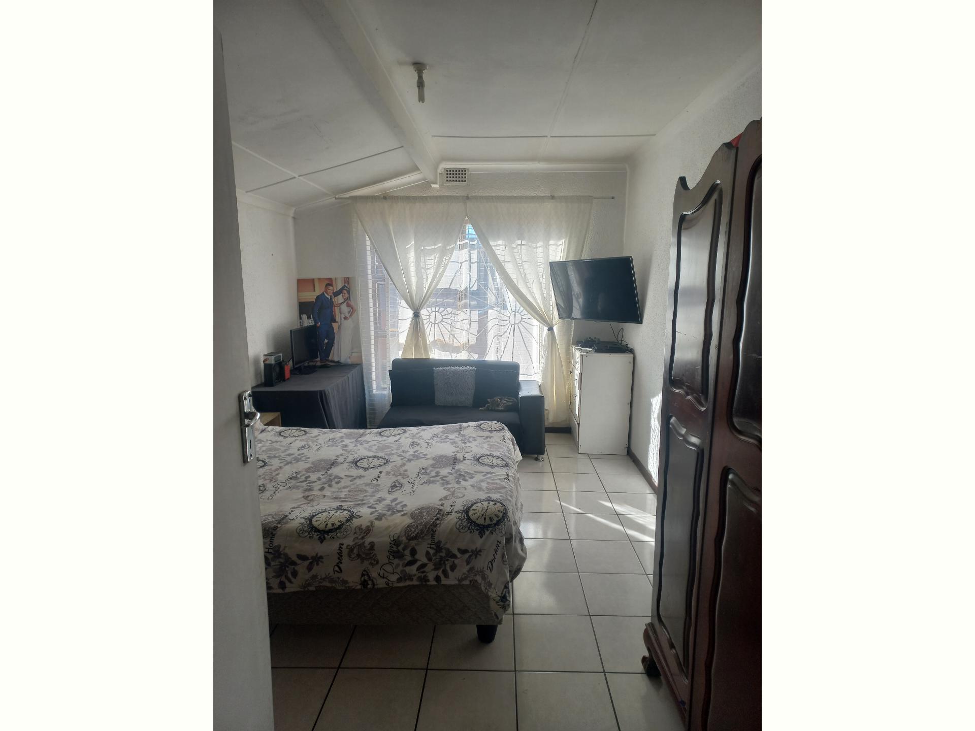  of property in Nooitgedacht
