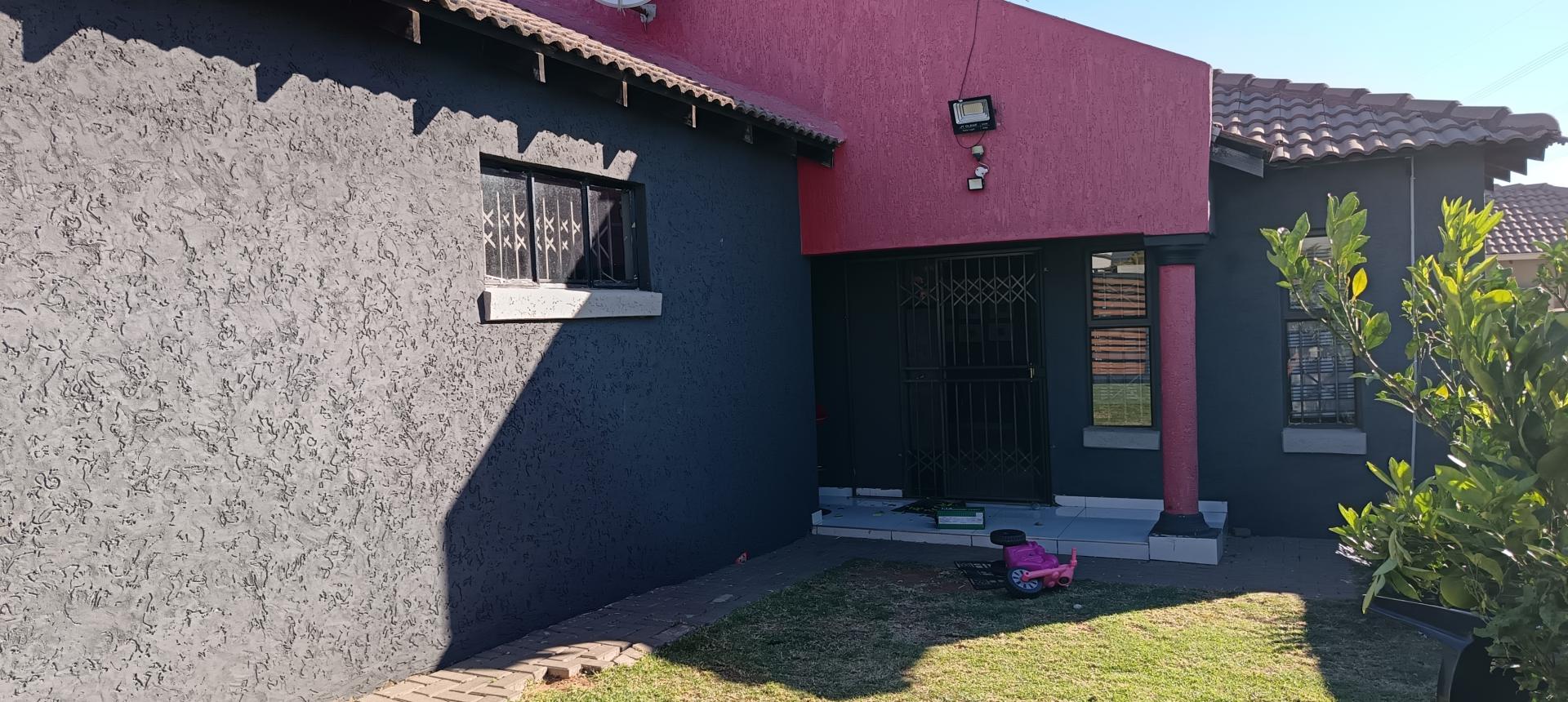  of property in Blue Hills