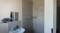 Main Bathroom - 3 square meters of property in Soshanguve East