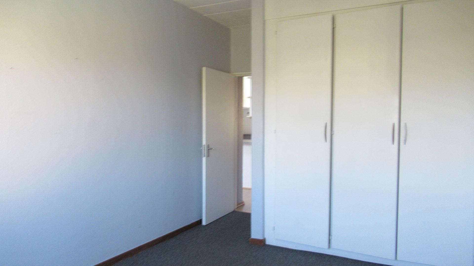 Bed Room 2 - 16 square meters of property in Noordhang
