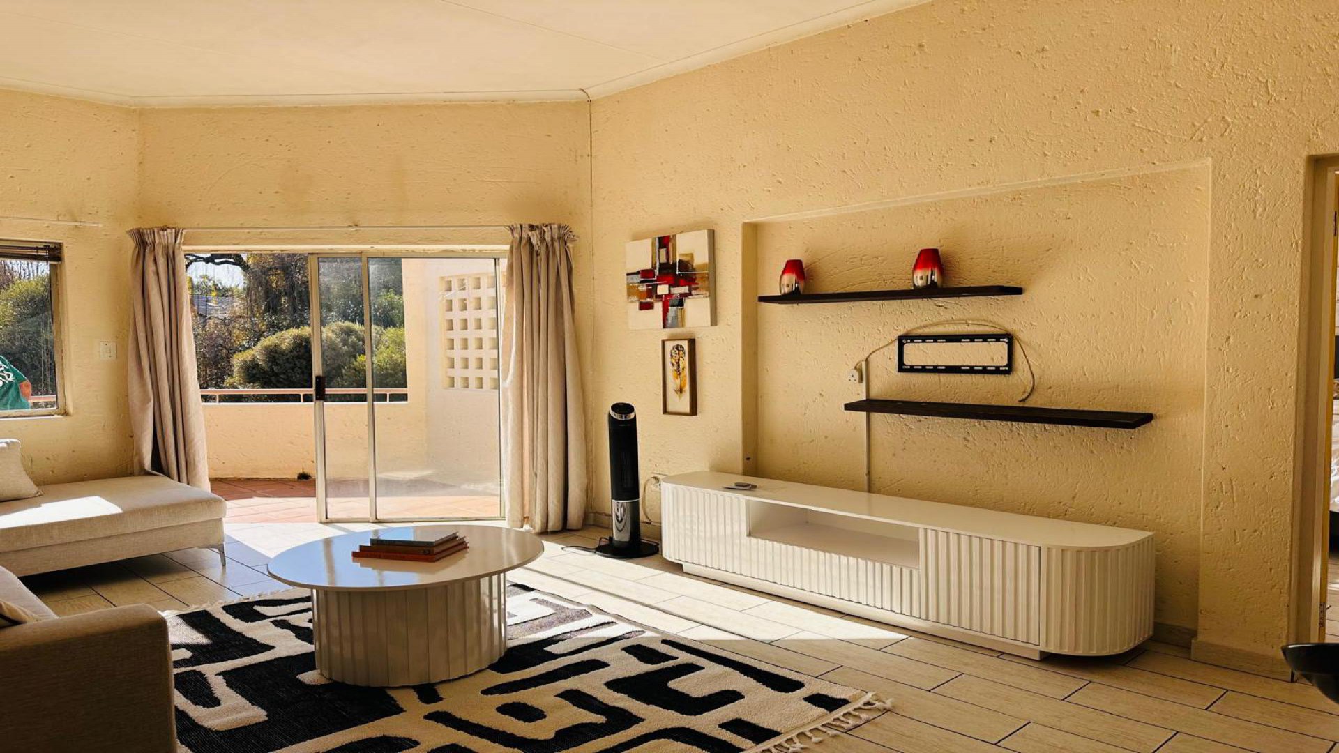 Lounges of property in Bedfordview