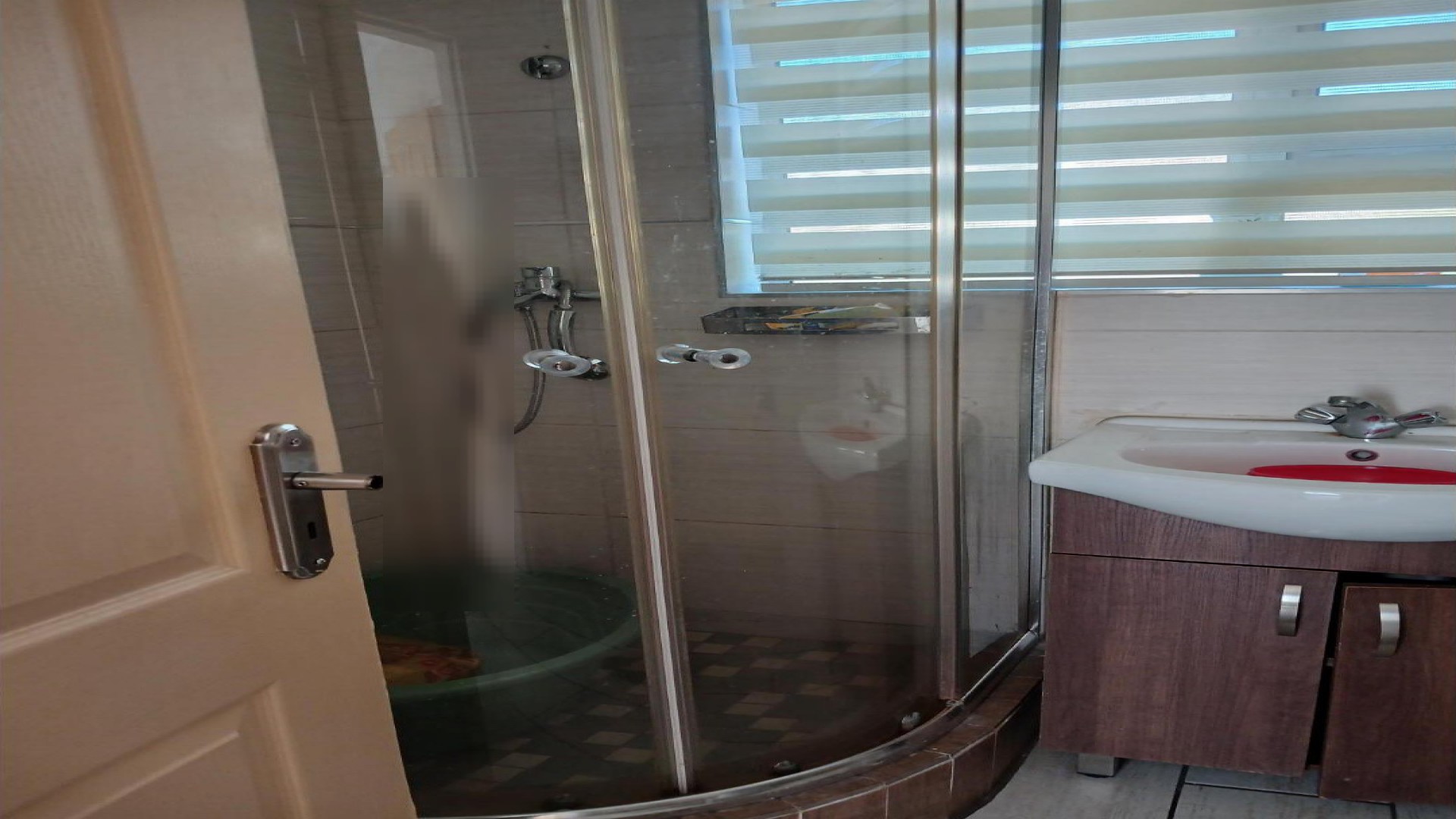 Bathroom 1 of property in Bedfordview