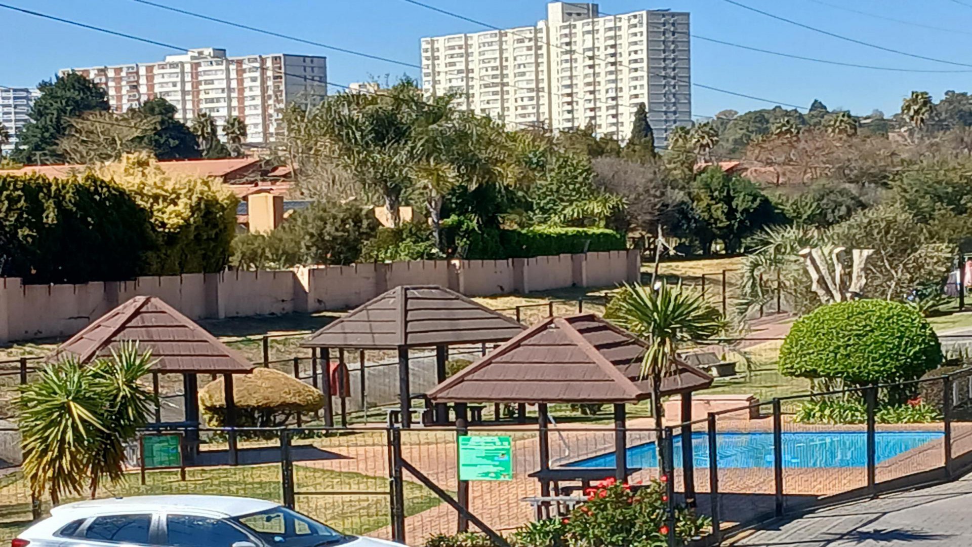 Swimming Pool of property in Bedfordview