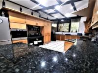  of property in Dawncrest
