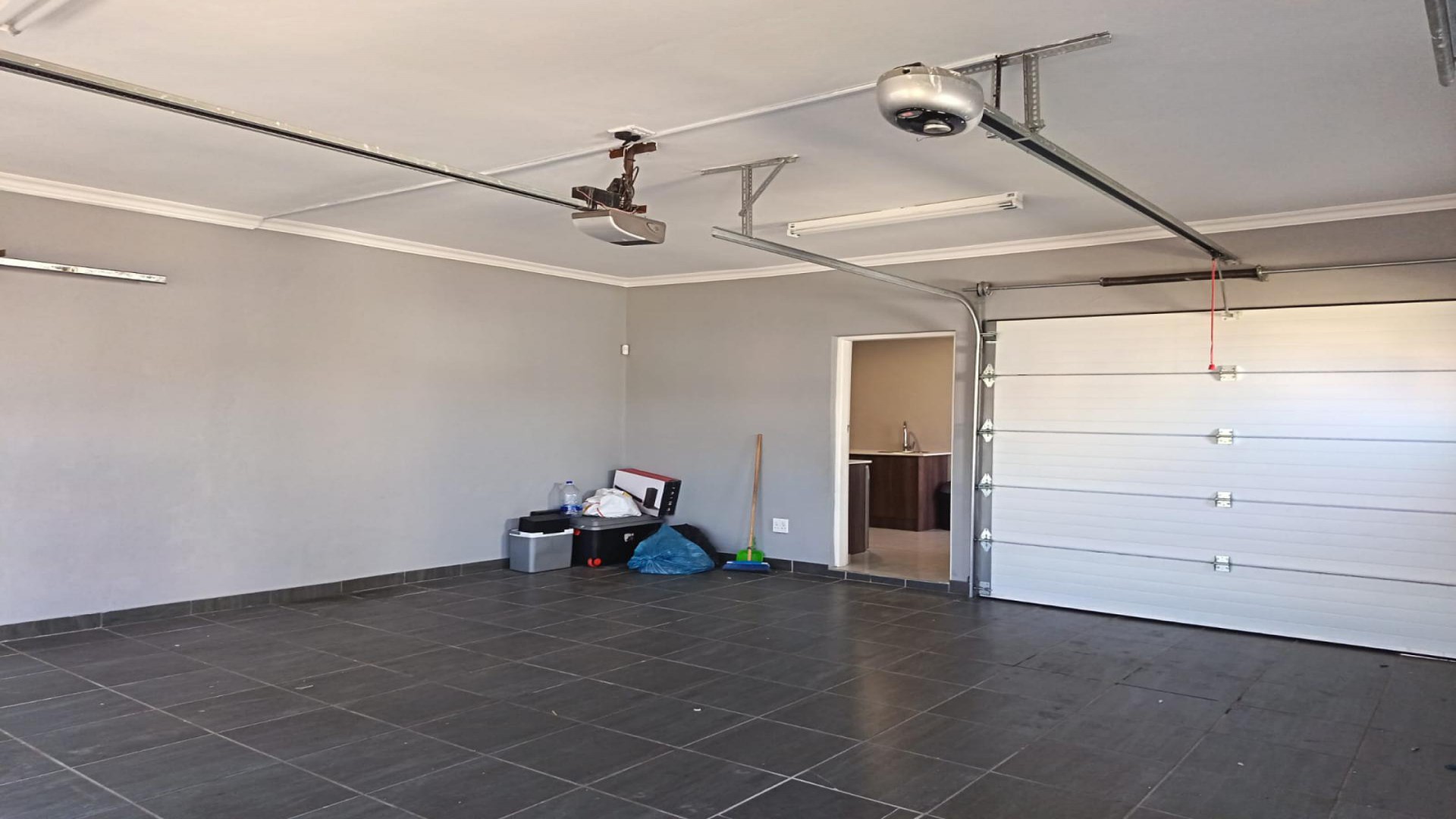 Garage of property in Wildtuin Park Estate