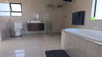 Bathroom 2 of property in Wildtuin Park Estate